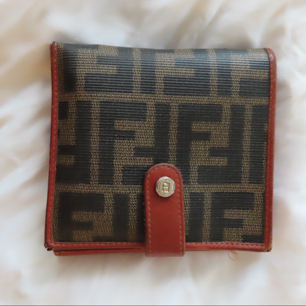 AUTHENTIC FENDI WALLET